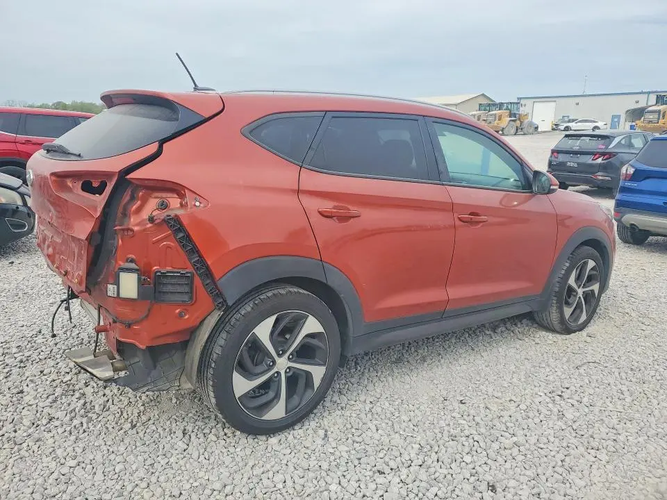 2016 HYUNDAI TUCSON SPORT  