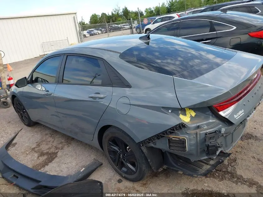 2022 HYUNDAI ELANTRA SEL