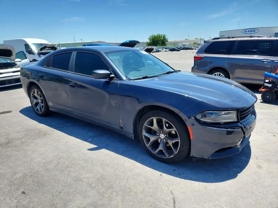 2016 DODGE CHARGER SXT  