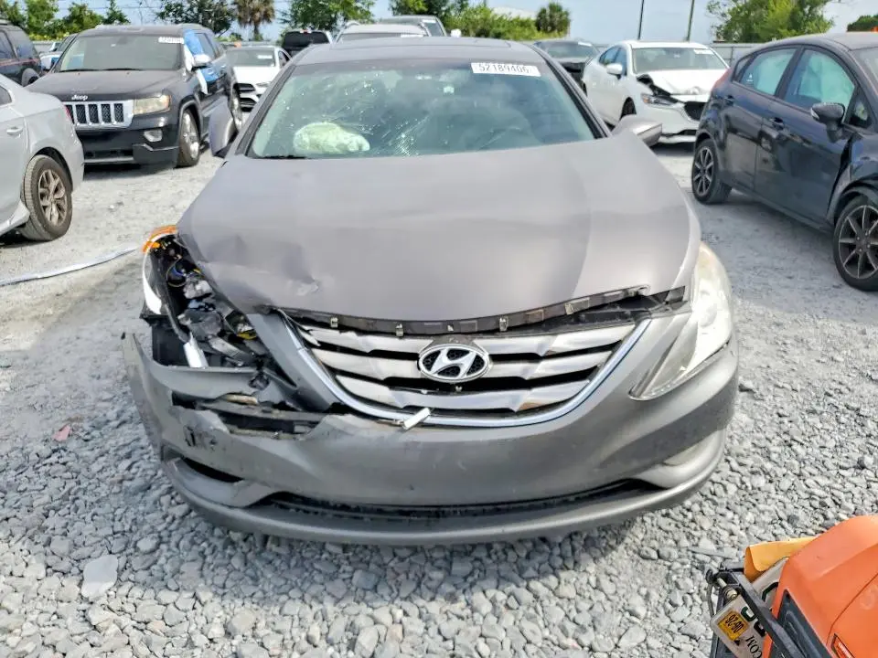 2011 HYUNDAI SONATA SE  