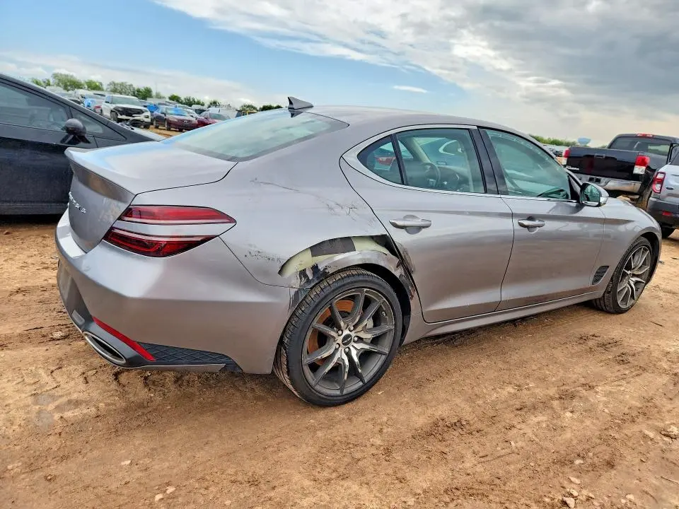 2025 GENESIS G70 2.5T STANDARD  