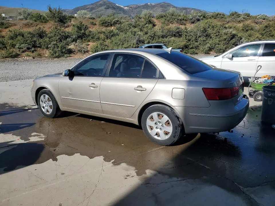 2010 HYUNDAI SONATA GLS  