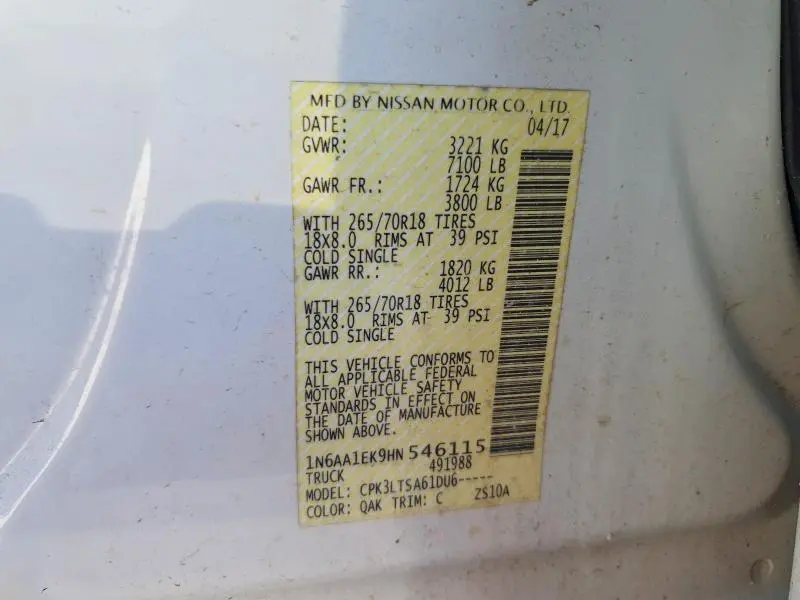 2017 NISSAN TITAN SV  