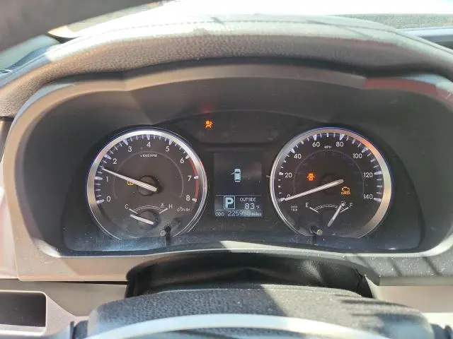 2015 TOYOTA HIGHLANDER LE  