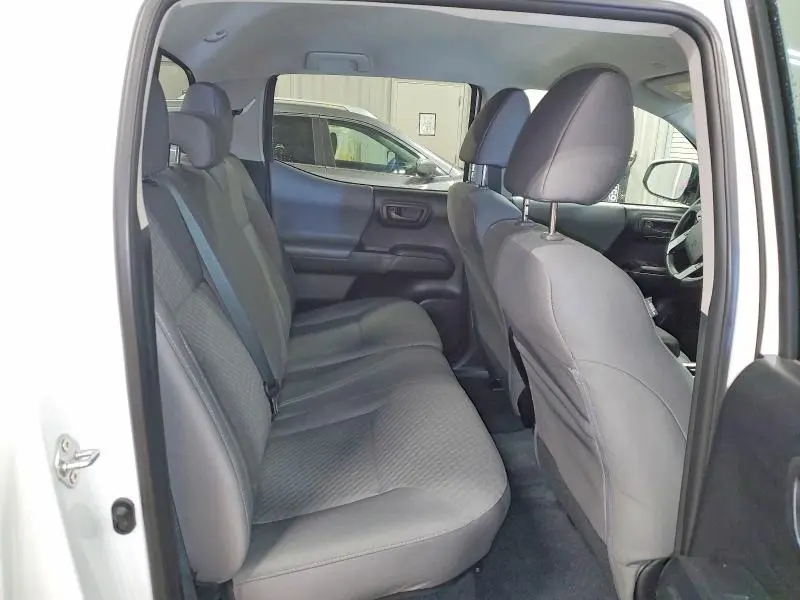 2022 TOYOTA TACOMA SR V6  