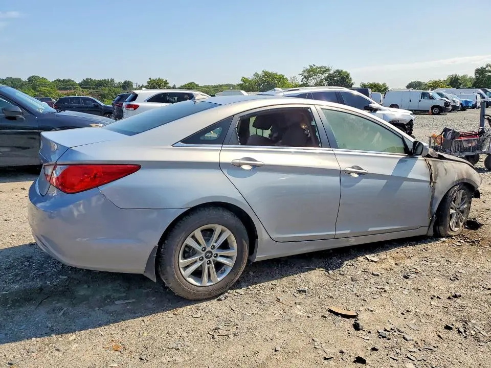 2012 HYUNDAI SONATA GLS  