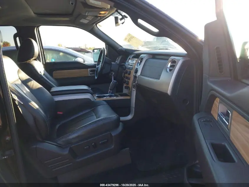 2011 FORD F-150 LARIAT