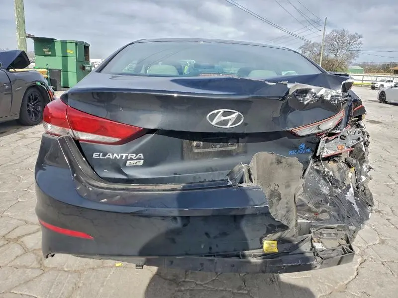 2018 HYUNDAI ELANTRA SE  