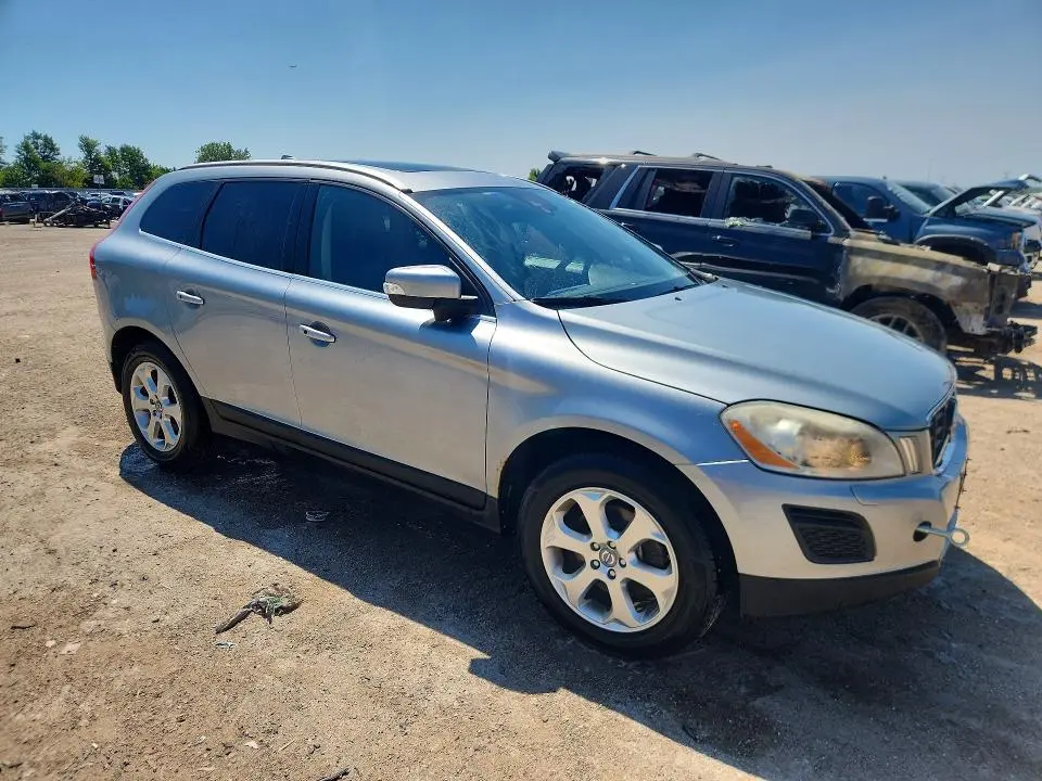 2013 VOLVO XC60 3.2  