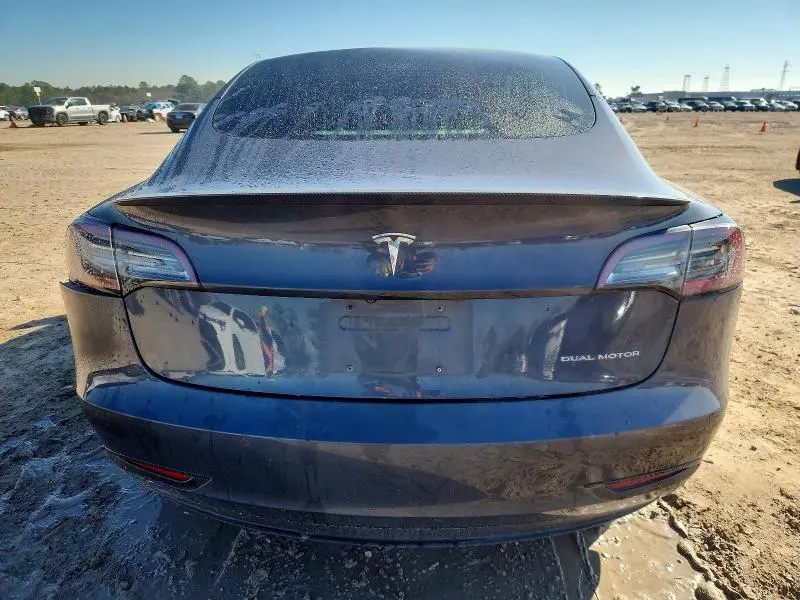 2018 TESLA MODEL 3   