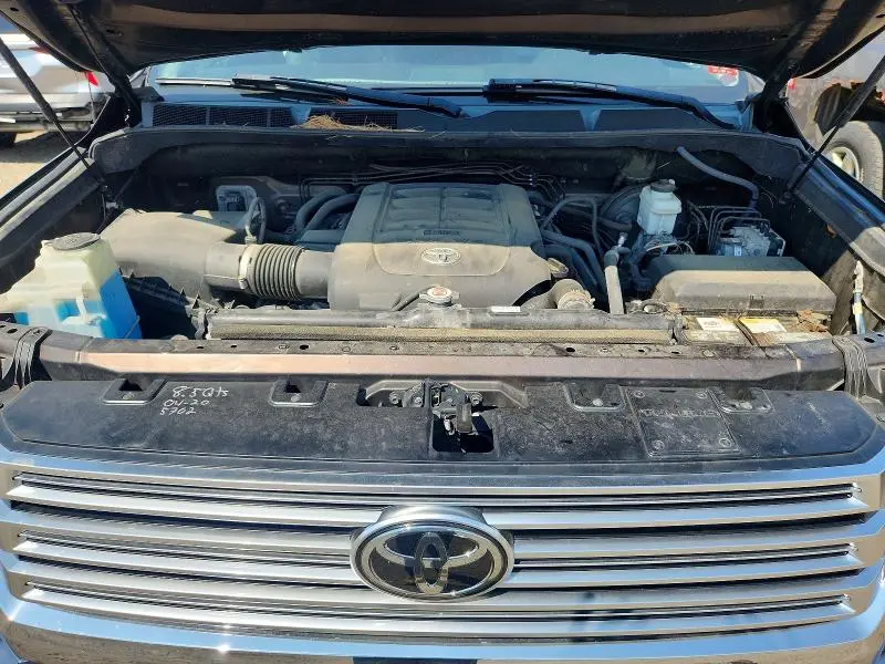 2018 TOYOTA TUNDRA CREWMAX LIMITED  