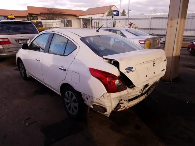 2012 NISSAN VERSA S