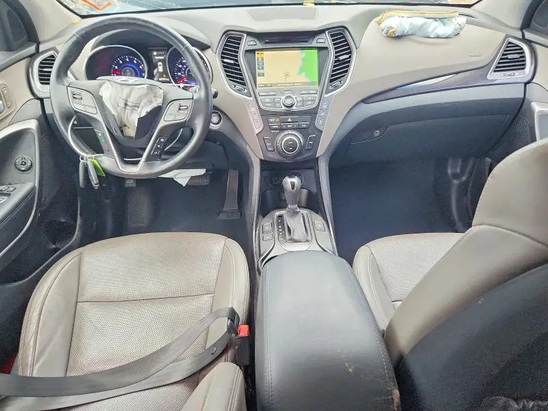 2016 HYUNDAI SANTA FE SE  