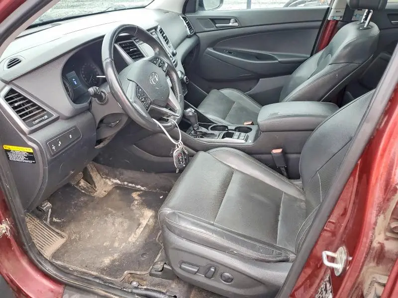2017 HYUNDAI TUCSON SE  
