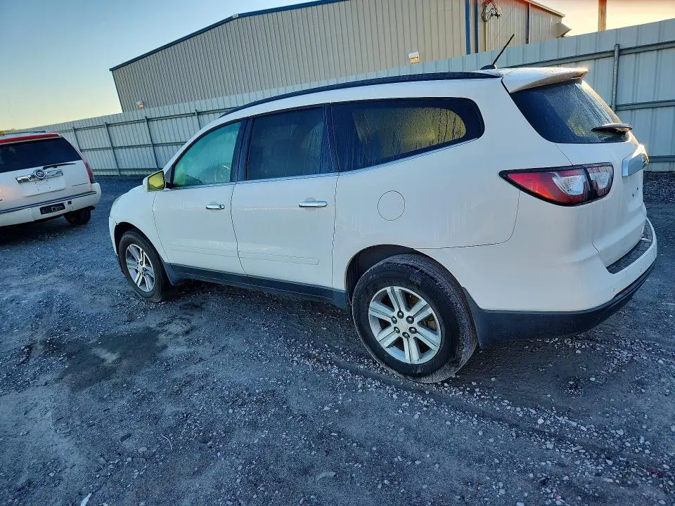 2015 CHEVROLET TRAVERSE LT  