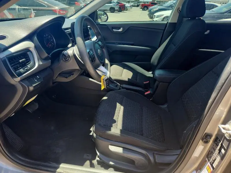 2021 KIA RIO S  