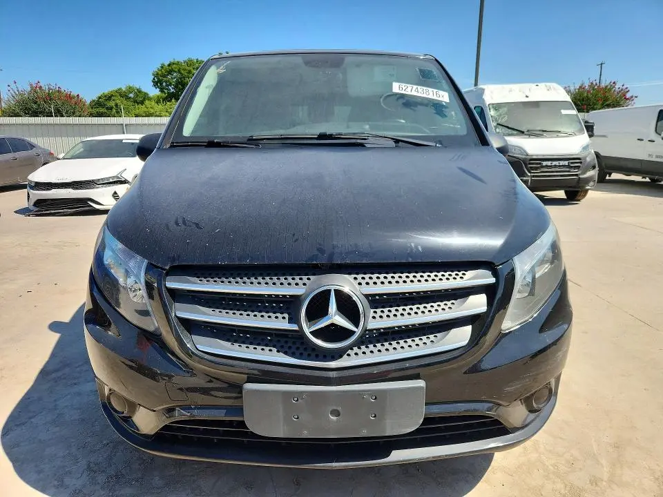 2018 MERCEDES-BENZ METRIS   