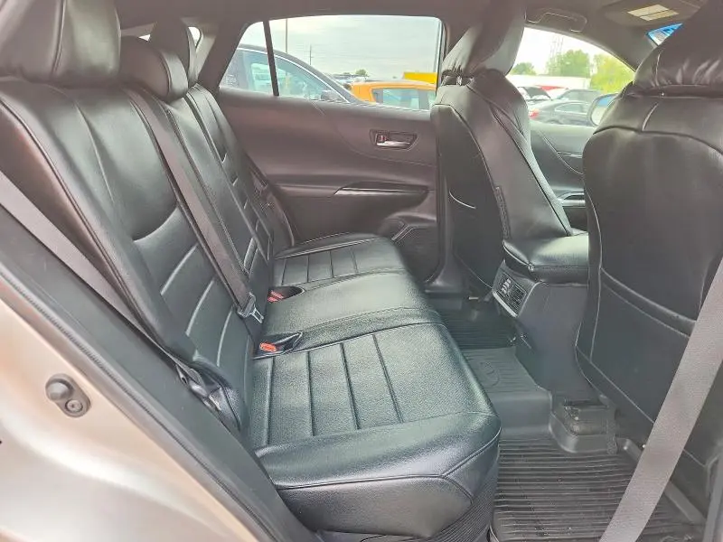 2021 TOYOTA VENZA XLE  