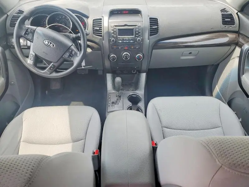 2011 KIA SORENTO LX  
