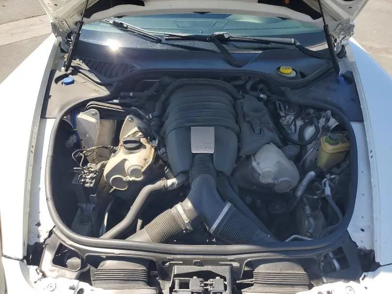 2012 PORSCHE PANAMERA 2  