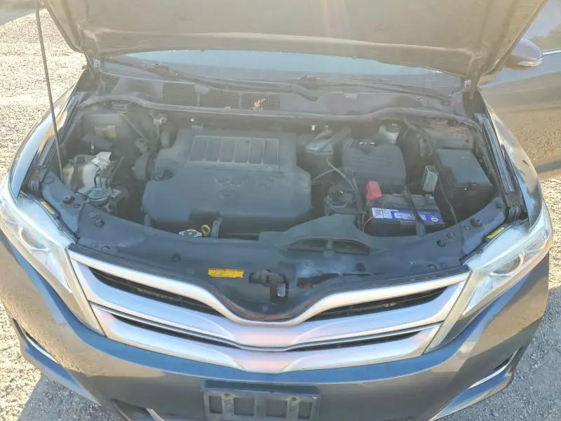 2013 TOYOTA VENZA LE  