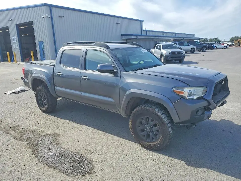 2016 TOYOTA TACOMA SR5 V6  