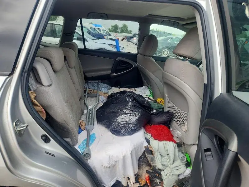 2011 TOYOTA RAV4 BASE  