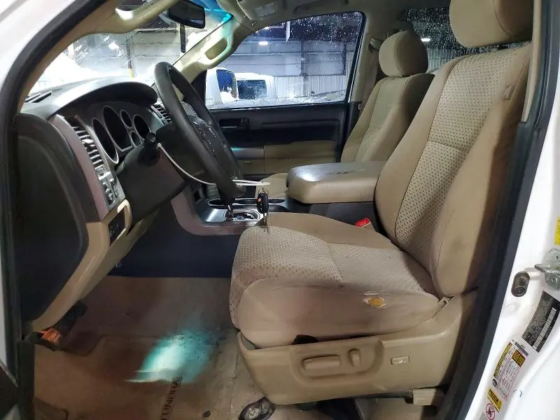 2010 TOYOTA TUNDRA CREWMAX SR5  