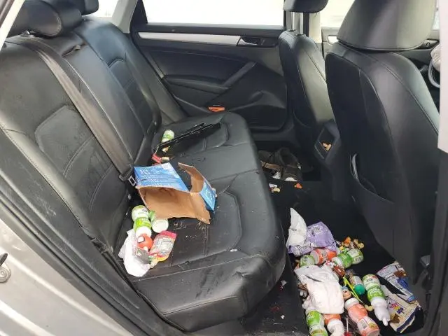 2012 VOLKSWAGEN PASSAT SE  