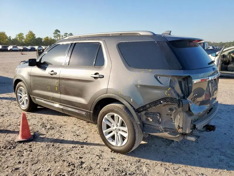 2017 FORD EXPLORER XLT  