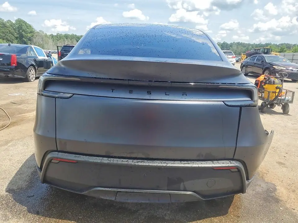 2026 TESLA MODEL Y   