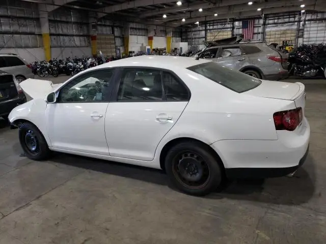 2010 VOLKSWAGEN JETTA S  