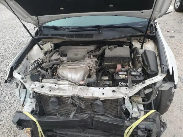 2016 TOYOTA CAMRY LE  