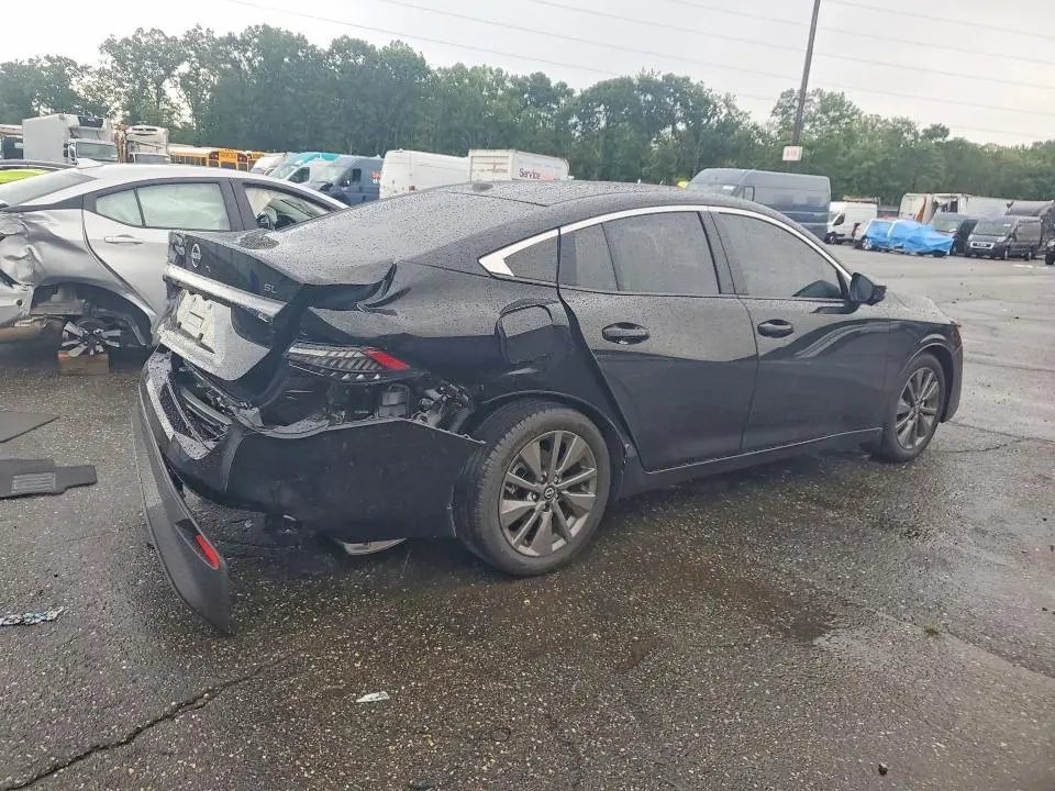 2026 NISSAN SENTRA SL  