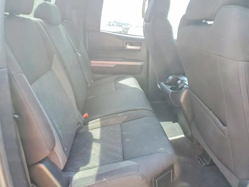 2015 TOYOTA TUNDRA SR5  