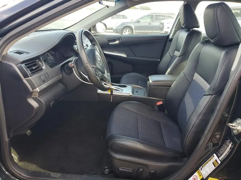 2014 TOYOTA CAMRY SE  