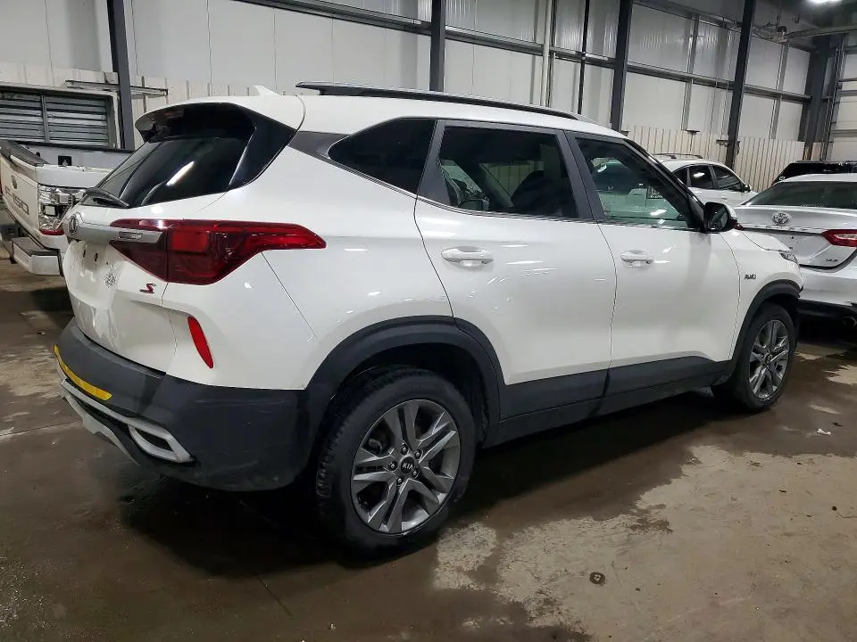 2021 KIA SELTOS S  