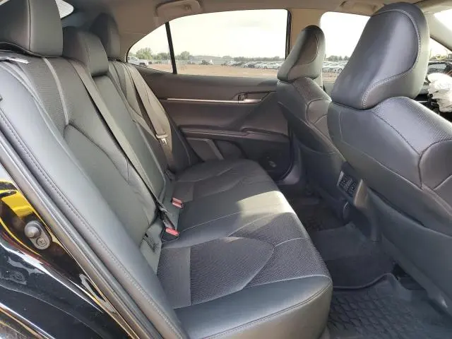 2023 TOYOTA CAMRY XLE  