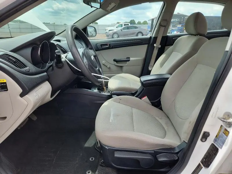 2013 KIA FORTE LX  