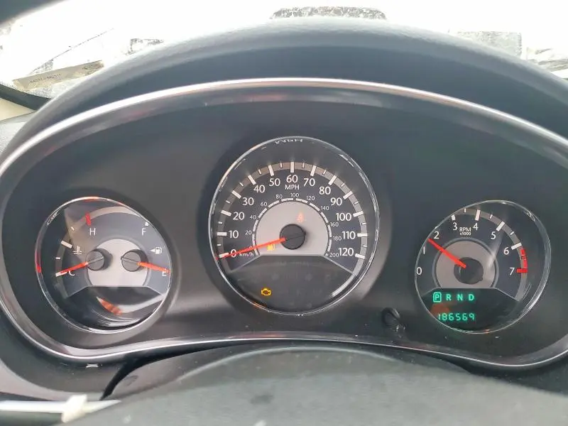 2013 CHRYSLER 200 LX  