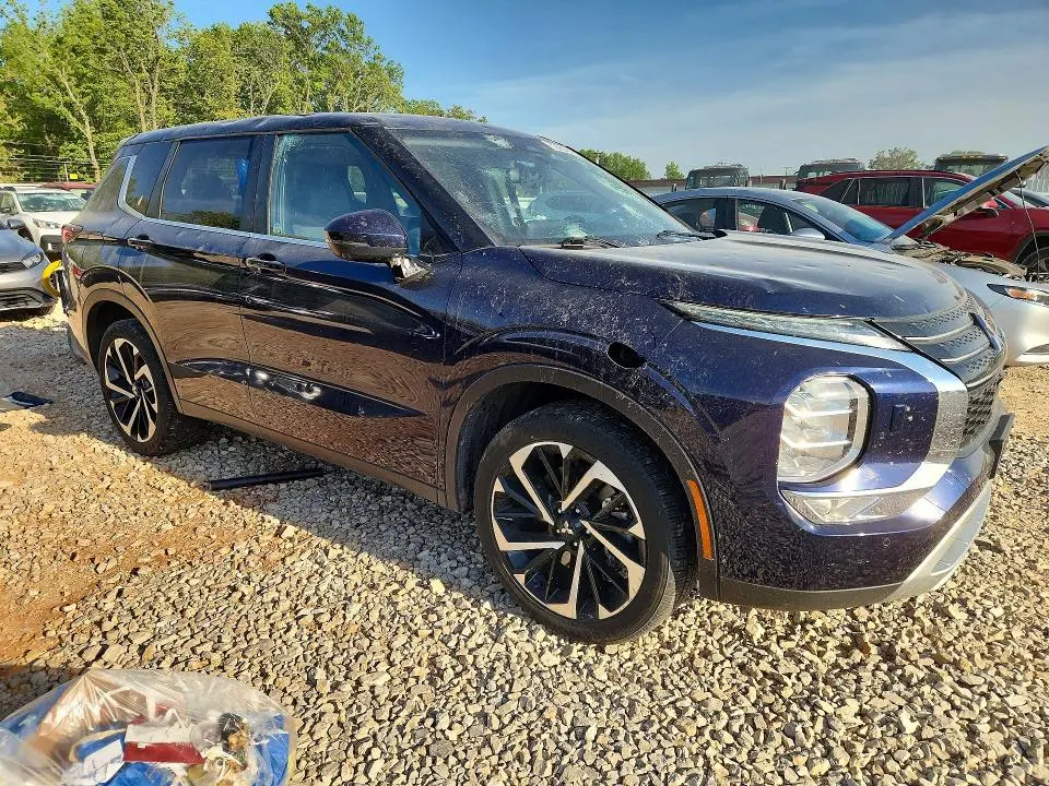 2024 MITSUBISHI OUTLANDER SE  
