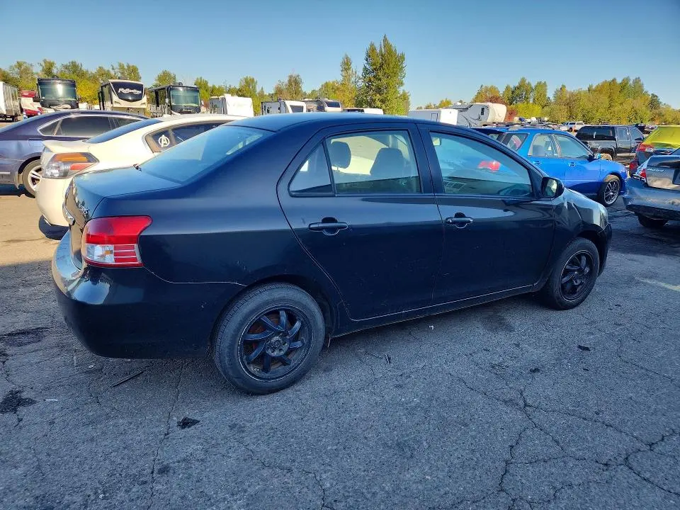 2010 TOYOTA YARIS BASE  