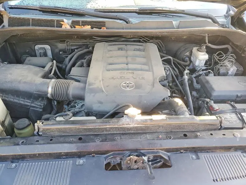 2015 TOYOTA TUNDRA SR5  