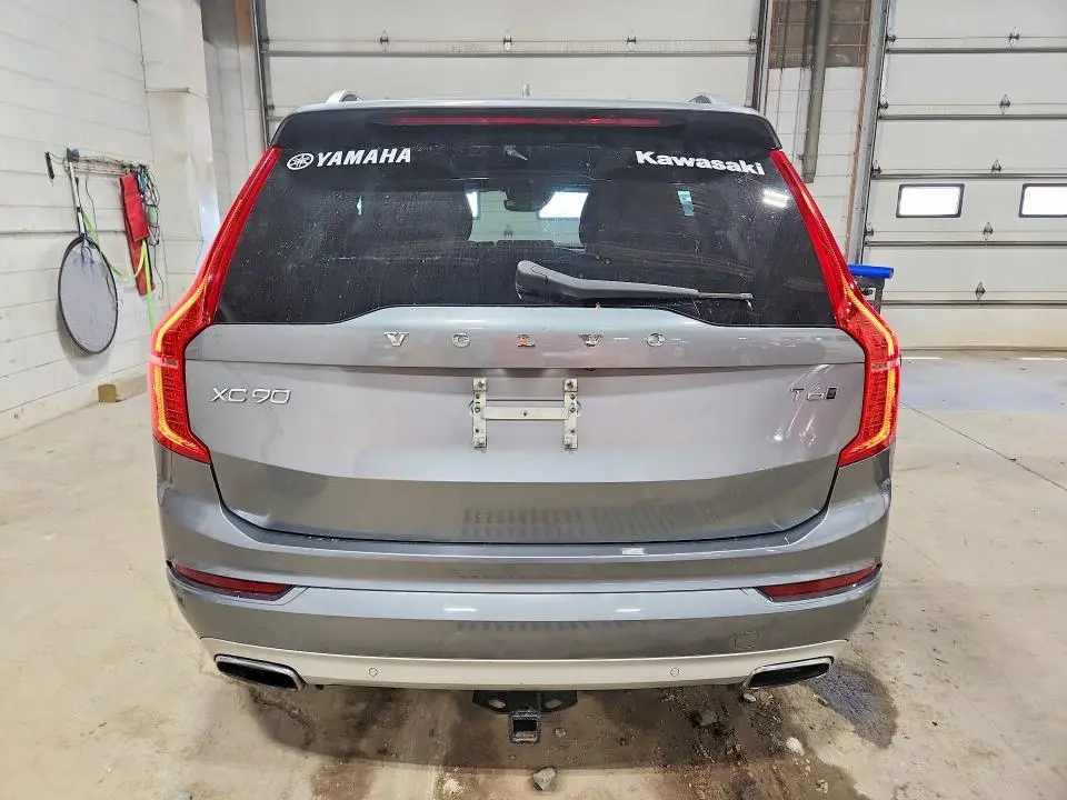 2016 VOLVO XC90 T6  