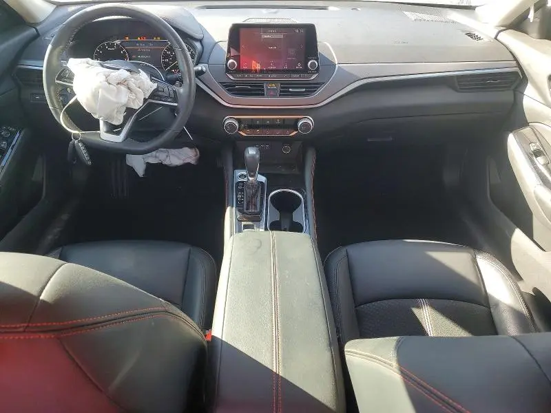 2024 NISSAN ALTIMA SR  