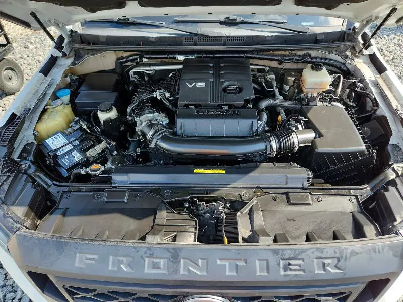 2022 NISSAN FRONTIER S  