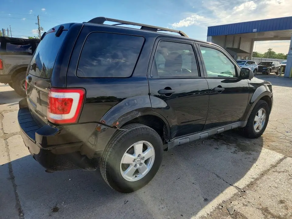 2010 FORD ESCAPE XLT  