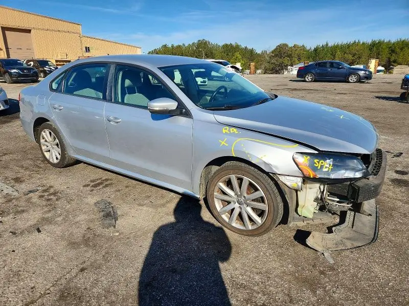 2014 VOLKSWAGEN PASSAT S  