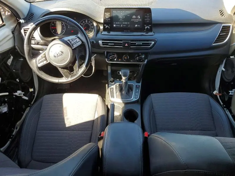 2021 KIA SELTOS S  
