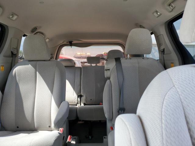 2013 TOYOTA SIENNA LE